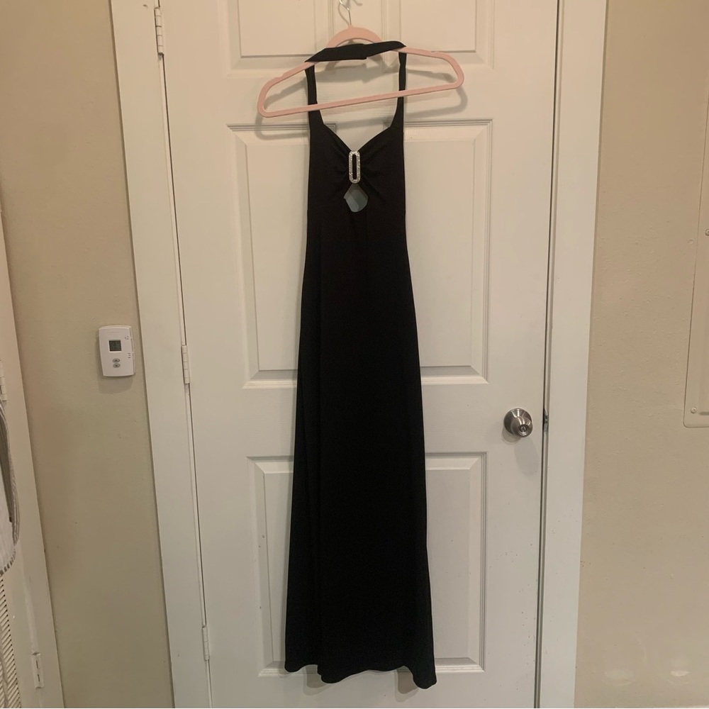 Betsy and Adam black halter formal gown 🖤💃